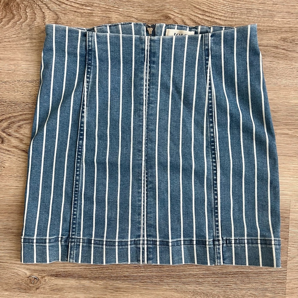 Jolt Mini Skirt Blue White Stripe Denim Juniors Size 5/ 27W Stretchy Casual